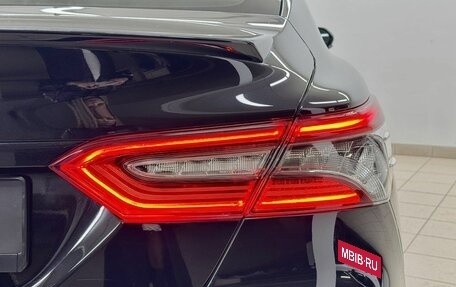 Toyota Camry, 2021 год, 3 605 000 рублей, 10 фотография