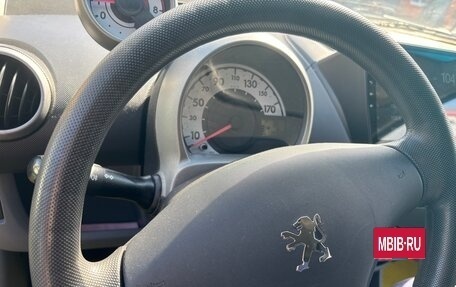 Peugeot 107 I рестайлинг, 2010 год, 410 000 рублей, 8 фотография