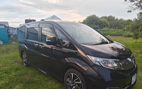 Honda Stepwgn IV, 2015 год, 2 100 000 рублей, 2 фотография