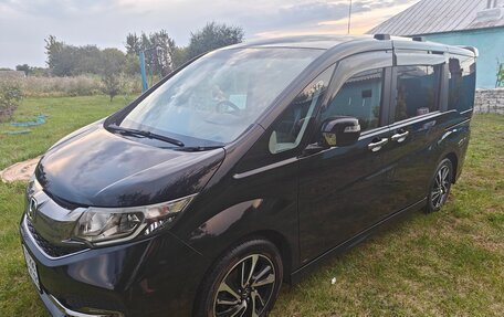 Honda Stepwgn IV, 2015 год, 2 100 000 рублей, 3 фотография