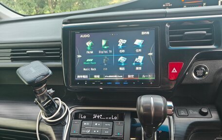 Honda Stepwgn IV, 2015 год, 2 100 000 рублей, 10 фотография