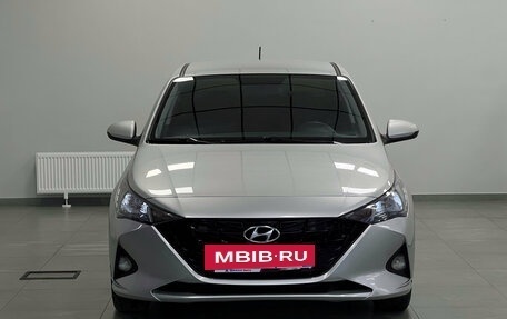 Hyundai Solaris II рестайлинг, 2021 год, 1 799 000 рублей, 2 фотография