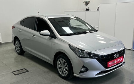 Hyundai Solaris II рестайлинг, 2021 год, 1 799 000 рублей, 3 фотография