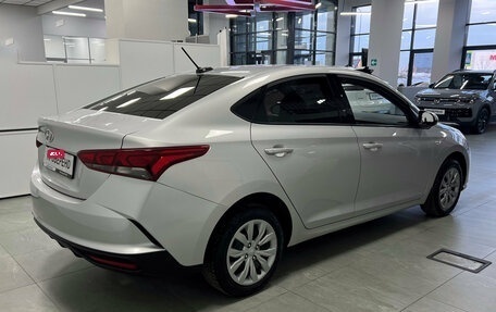 Hyundai Solaris II рестайлинг, 2021 год, 1 799 000 рублей, 5 фотография