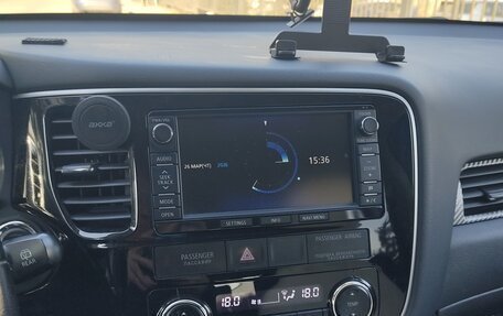 Mitsubishi Outlander III рестайлинг 3, 2014 год, 1 550 000 рублей, 12 фотография