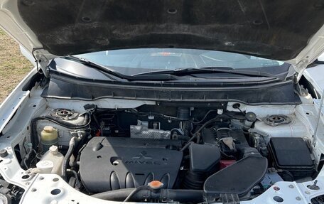 Mitsubishi Outlander III рестайлинг 3, 2011 год, 1 350 000 рублей, 9 фотография