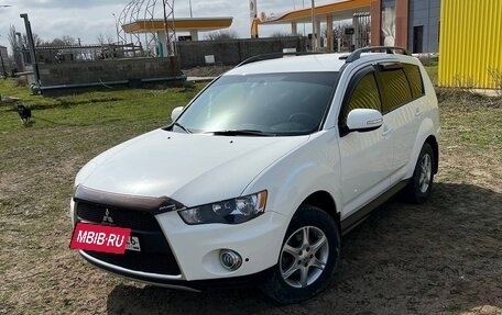 Mitsubishi Outlander III рестайлинг 3, 2011 год, 1 350 000 рублей, 5 фотография