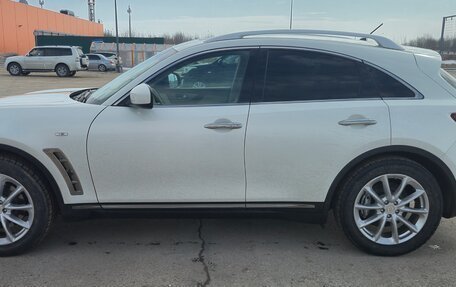 Infiniti QX70, 2013 год, 2 100 000 рублей, 4 фотография