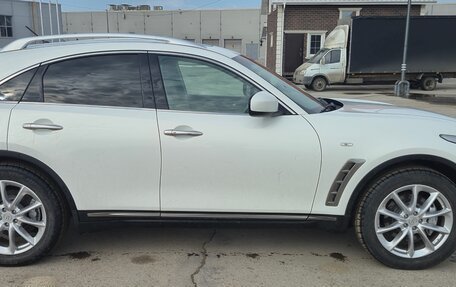 Infiniti QX70, 2013 год, 2 100 000 рублей, 3 фотография