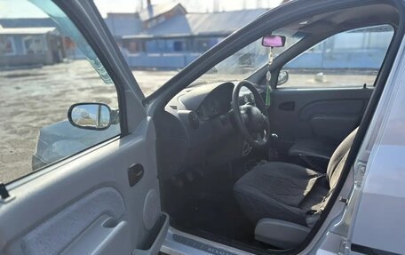 Renault Logan I, 2006 год, 330 000 рублей, 8 фотография