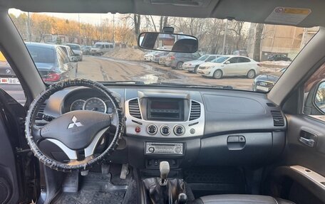 Mitsubishi L200 IV рестайлинг, 2014 год, 1 490 000 рублей, 7 фотография