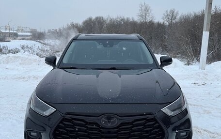 Toyota Highlander, 2022 год, 4 600 000 рублей, 2 фотография