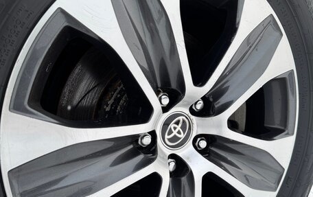 Toyota Highlander, 2022 год, 4 600 000 рублей, 13 фотография