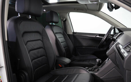 Volkswagen Tiguan II, 2020 год, 2 879 000 рублей, 16 фотография