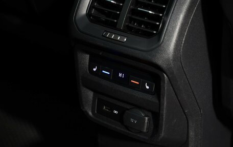 Volkswagen Tiguan II, 2020 год, 2 879 000 рублей, 18 фотография