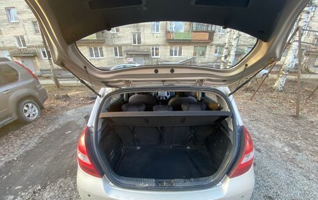 Hyundai i20 IB рестайлинг, 2010 год, 340 000 рублей, 11 фотография