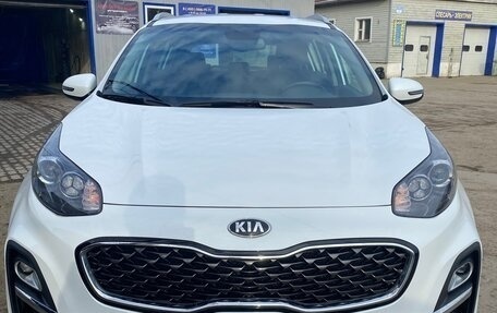 KIA Sportage IV рестайлинг, 2021 год, 2 730 000 рублей, 1 фотография