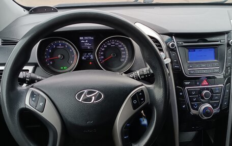 Hyundai i30 II рестайлинг, 2013 год, 850 000 рублей, 7 фотография