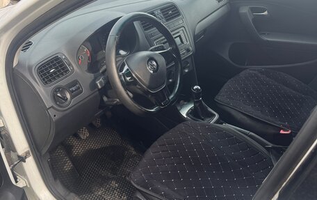 Volkswagen Polo VI (EU Market), 2015 год, 550 000 рублей, 14 фотография