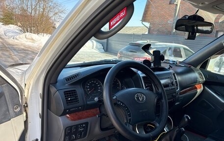 Toyota Land Cruiser Prado 120 рестайлинг, 2009 год, 2 350 000 рублей, 8 фотография