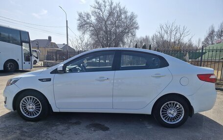 KIA Rio III рестайлинг, 2014 год, 930 000 рублей, 5 фотография