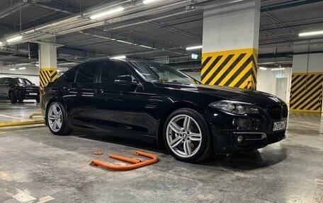 BMW 5 серия, 2014 год, 2 349 000 рублей, 6 фотография