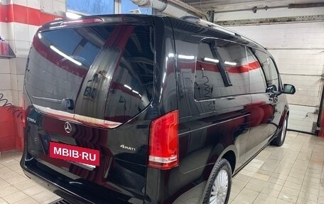 Mercedes-Benz V-Класс, 2017 год, 6 500 000 рублей, 5 фотография