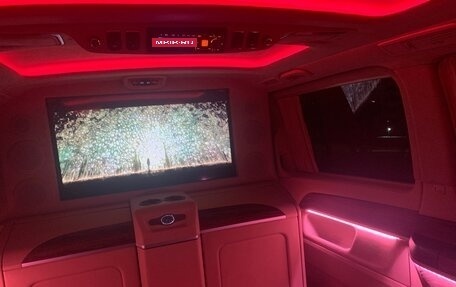 Mercedes-Benz V-Класс, 2017 год, 6 500 000 рублей, 10 фотография