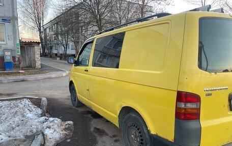 Volkswagen Transporter T5 рестайлинг, 2006 год, 560 000 рублей, 4 фотография