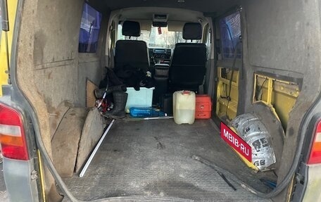 Volkswagen Transporter T5 рестайлинг, 2006 год, 560 000 рублей, 2 фотография