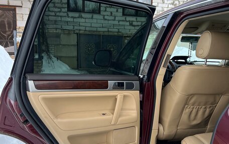 Volkswagen Touareg III, 2007 год, 1 000 000 рублей, 12 фотография