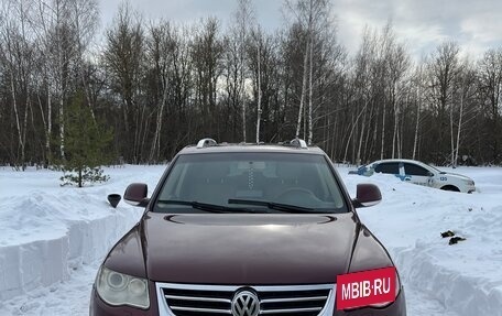 Volkswagen Touareg III, 2007 год, 1 000 000 рублей, 2 фотография