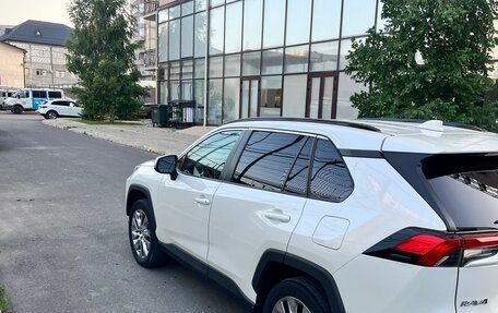 Toyota RAV4, 2020 год, 3 500 000 рублей, 4 фотография