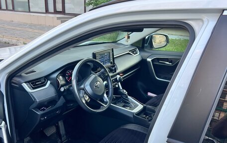 Toyota RAV4, 2020 год, 3 500 000 рублей, 5 фотография