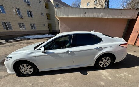 Toyota Camry, 2020 год, 3 050 000 рублей, 5 фотография
