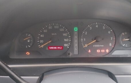 Toyota Ipsum II, 2000 год, 600 000 рублей, 5 фотография