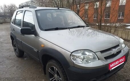 Chevrolet Niva I рестайлинг, 2010 год, 450 000 рублей, 4 фотография