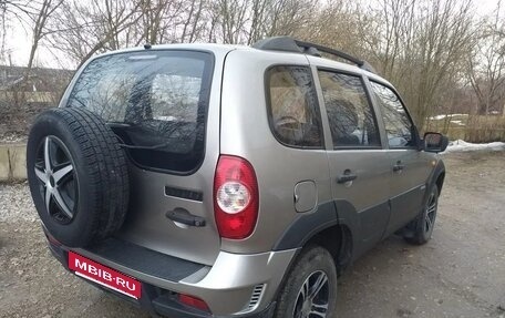 Chevrolet Niva I рестайлинг, 2010 год, 450 000 рублей, 5 фотография