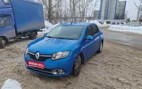 Renault Logan II, 2017 год, 599 000 рублей, 1 фотография