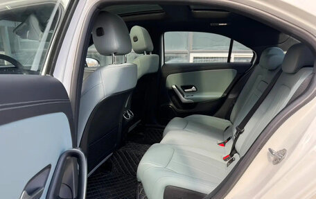 Mercedes-Benz A-Класс, 2023 год, 1 666 040 рублей, 24 фотография