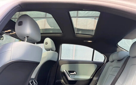 Mercedes-Benz A-Класс, 2023 год, 1 666 040 рублей, 26 фотография