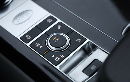 Land Rover Range Rover IV рестайлинг, 2018 год, 5 355 000 рублей, 24 фотография