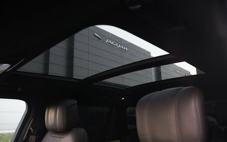 Land Rover Range Rover IV рестайлинг, 2018 год, 5 355 000 рублей, 34 фотография