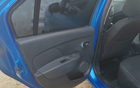Renault Logan II, 2017 год, 599 000 рублей, 7 фотография