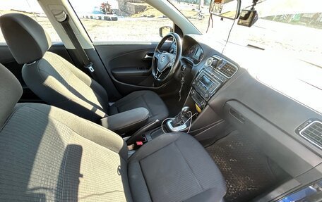 Volkswagen Polo VI (EU Market), 2017 год, 1 100 000 рублей, 15 фотография