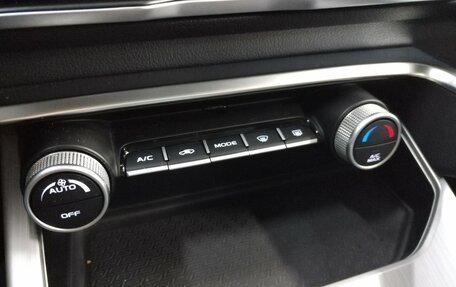 Geely Coolray I, 2022 год, 1 710 000 рублей, 13 фотография