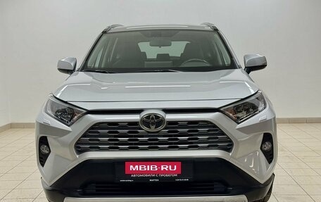 Toyota RAV4, 2020 год, 3 745 000 рублей, 2 фотография