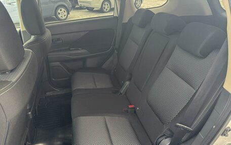 Mitsubishi Outlander III рестайлинг 3, 2016 год, 1 729 900 рублей, 9 фотография