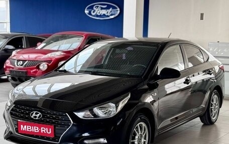 Hyundai Solaris II рестайлинг, 2017 год, 1 090 000 рублей, 1 фотография