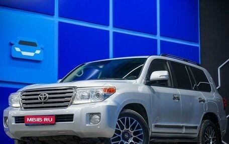 Toyota Land Cruiser 200, 2012 год, 4 000 000 рублей, 1 фотография